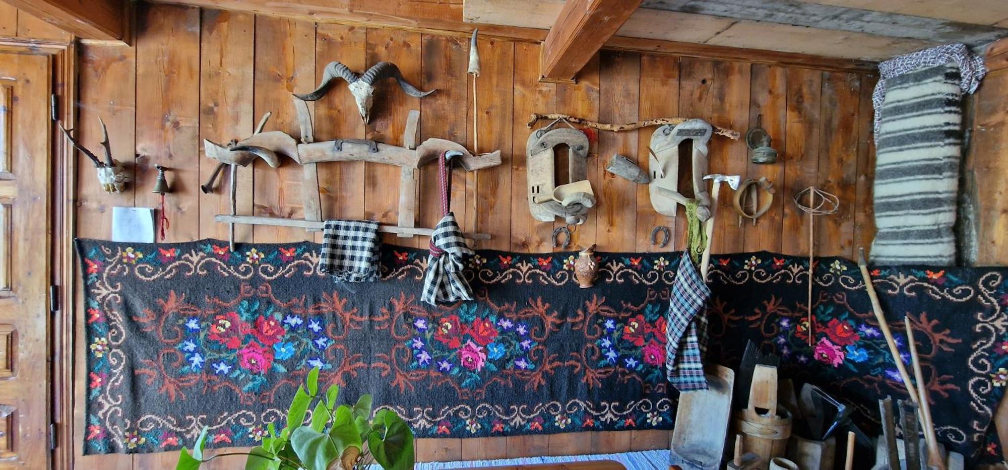 Casa Agroturistica Tarancuta Din Vatra Moldovitei酒店 外观 照片