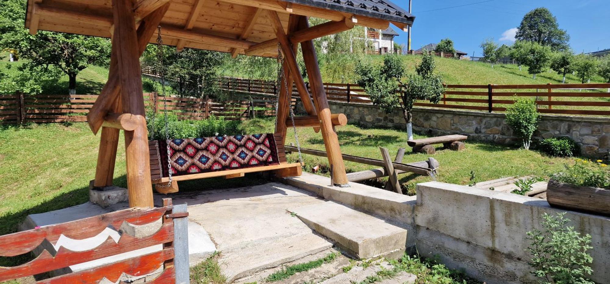 Casa Agroturistica Tarancuta Din Vatra Moldovitei酒店 外观 照片